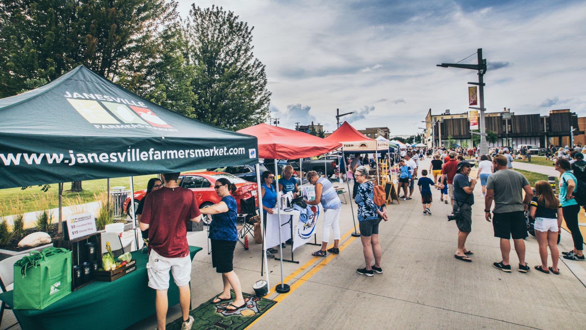 Shoppers at the Janesville Farmers Market - Photo by Full Spectrum Photography